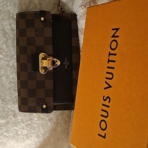 Authentic Louis Vuitton Vavin wallet on chain